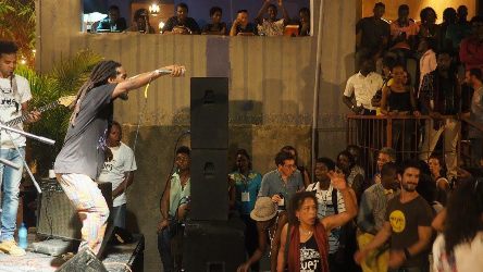 Imagen de Mémoire et conflits à la frontière, réflexion sur le futur, organisé à Comendador